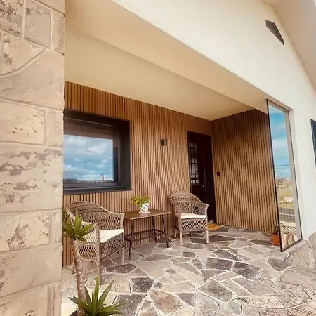 Διαμέρισμα Abeluga Χιχόν